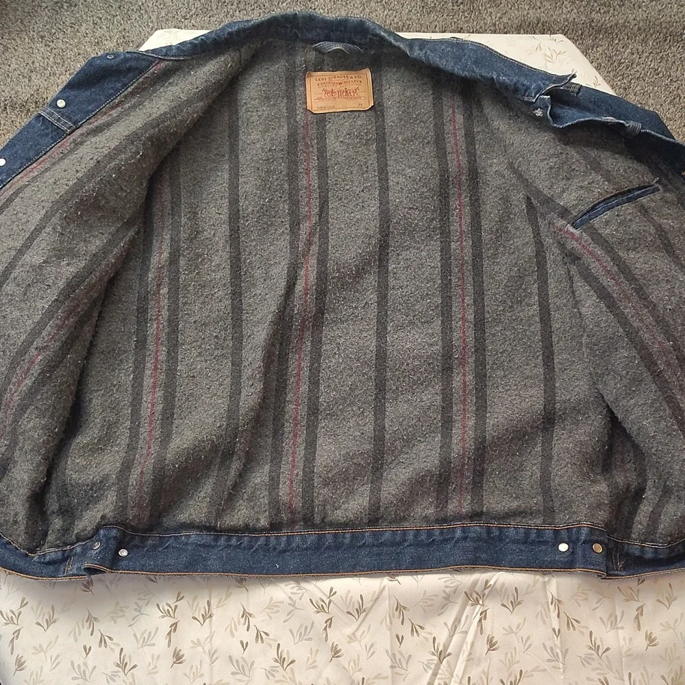 VINTAGE LEVI STRAUSS & CO. MENS WOOL LINED JEAN JACKET - Picture 11 of 16